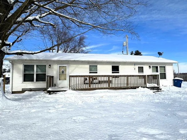 135 N Union St, Wataga, IL 61488