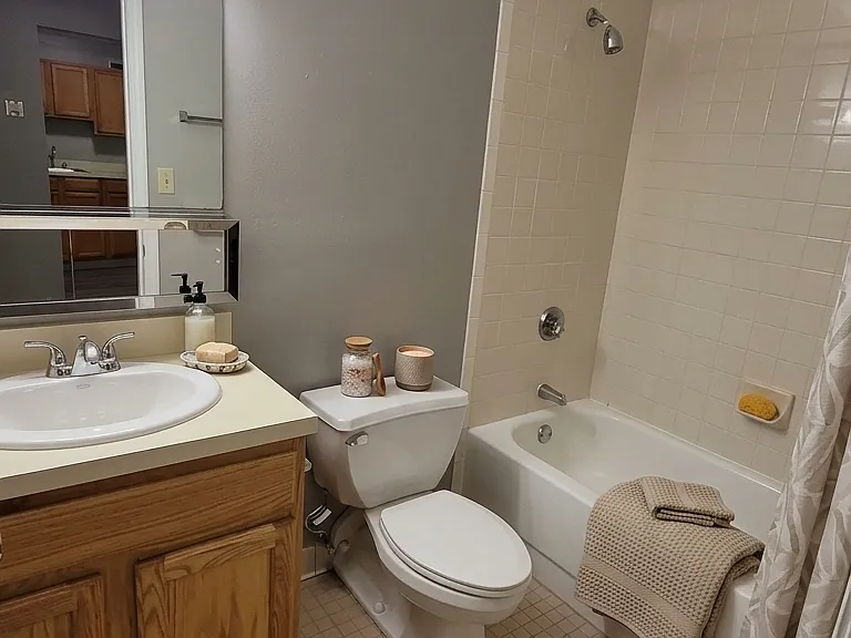 35 Harbor Point Blvd #204 — Photo 3