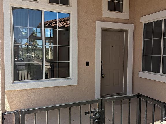 3rd image of 41923 Vardon Dr
