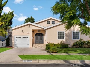 17443 Collins St, Encino, CA 91316