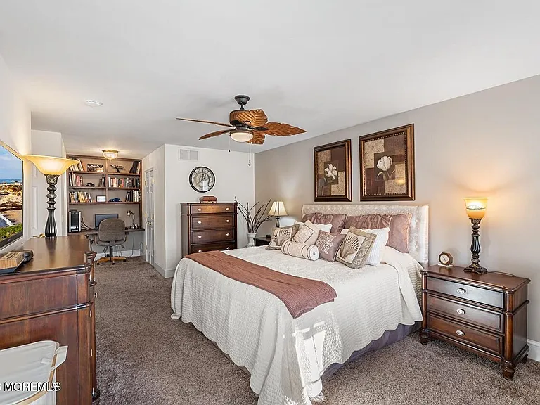 213 Woodberry Dr — Photo 4