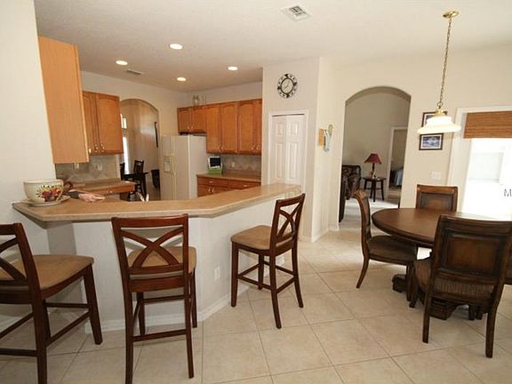 3rd image of 337 Lake Amberleigh Dr