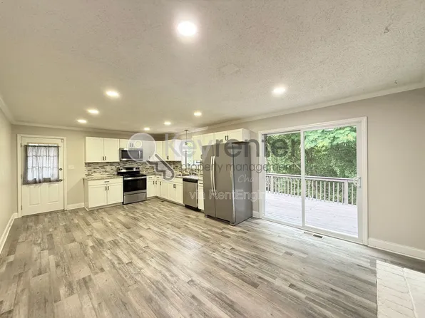 4630 Sherry Ln, Hixson, TN 37343