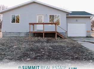 517 Derinda St, Saint Libory, NE 68872