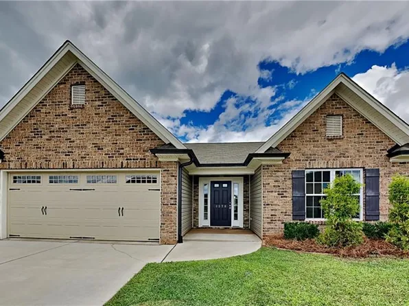 1370 Land Grove Dr, Kernersville, NC 27284