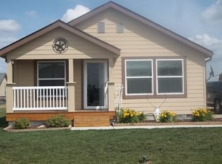 5622 Lukenbill Ave, Williston, ND 58801
