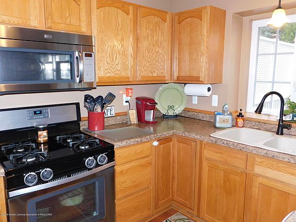 5th image of 613 N Bailey Cir