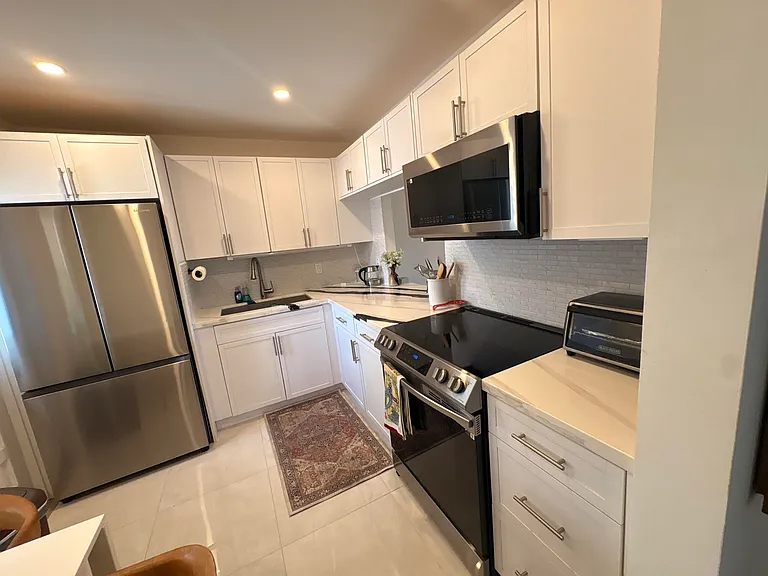 608 NE 2nd St #432 — Photo 1