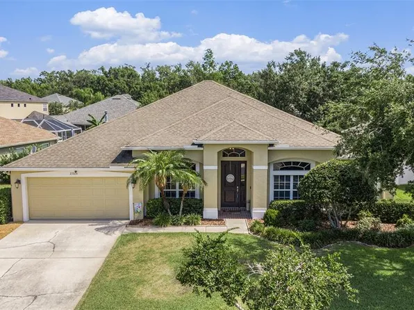 27014 Fordham Dr, Zephyrhills, FL 33544
