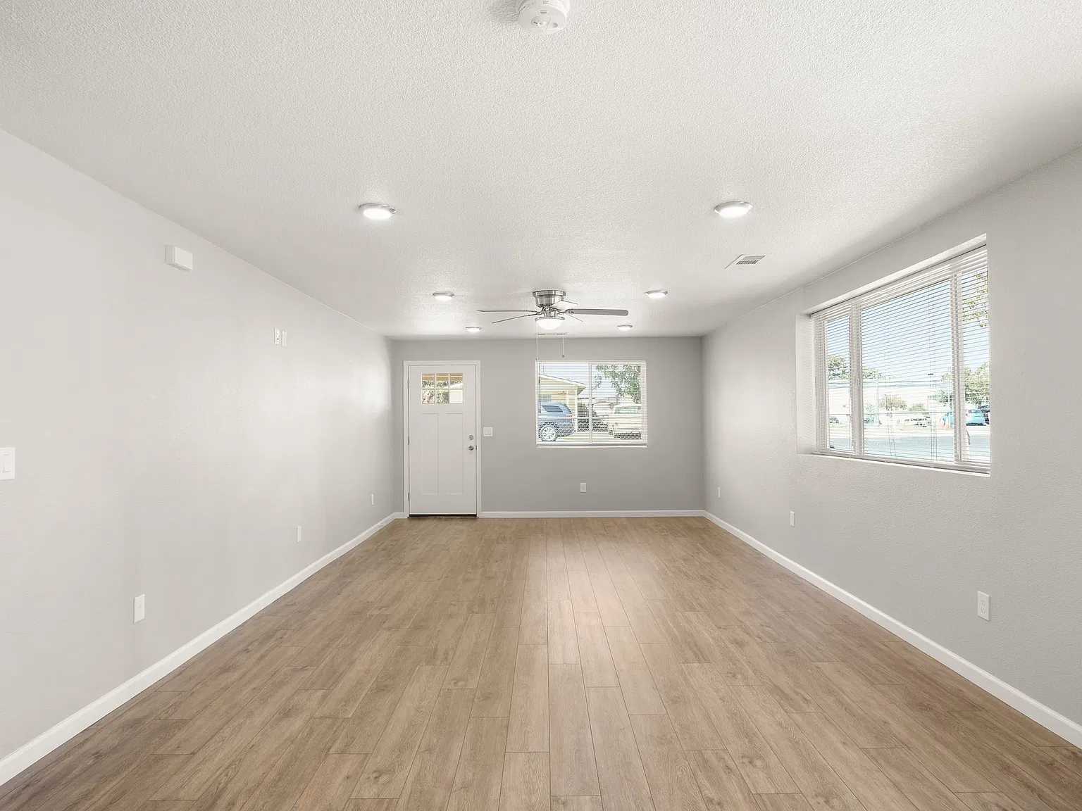 2 bed, 1066 sqft, $1,625 — Photo 2