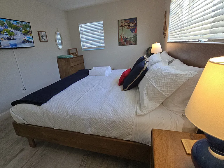 2107 Pine Ter #1 — Photo 16