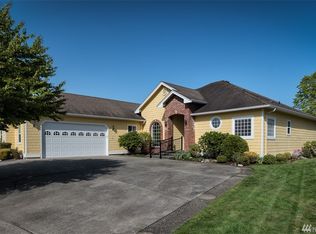 1912 Twin Sister Ct, Lynden, WA 98264