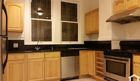 5th image of 238 11th St Unit A