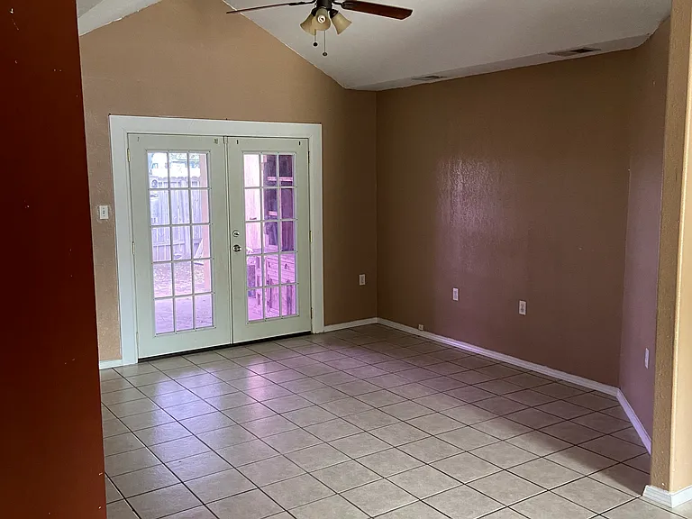 204 Bowers St — Photo 30