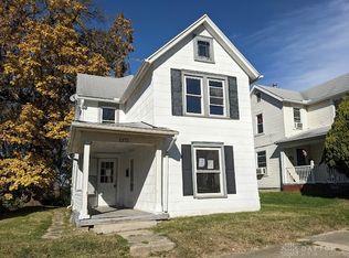 1372 Warder St, Springfield, OH 45503