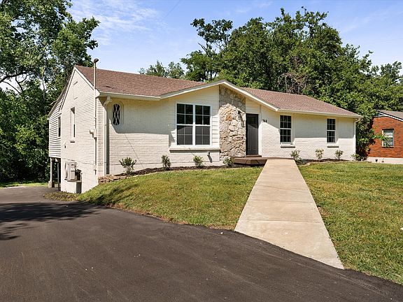 2nd image of 344 Lynn Dr