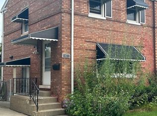 1611 Broadway St, Melrose Park, IL 60160