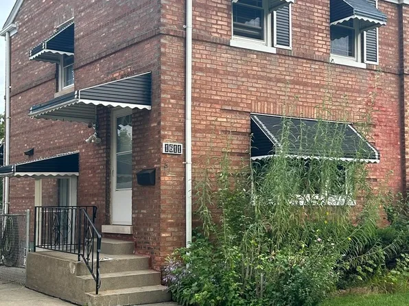 1611 Broadway St, Melrose Park, IL 60160