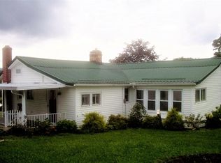 451 Holly Ln, Forest Hill, WV 24935