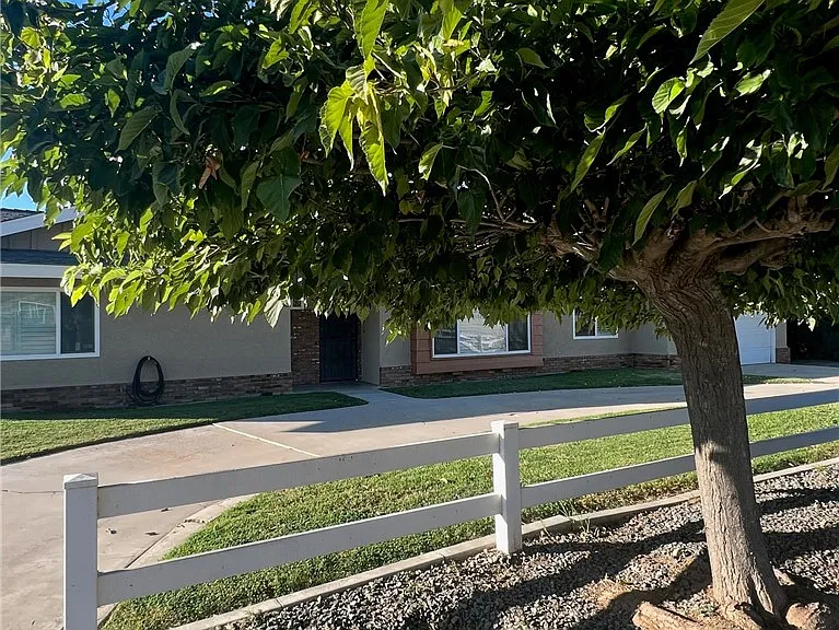 1192 Man O War Dr — Photo 20