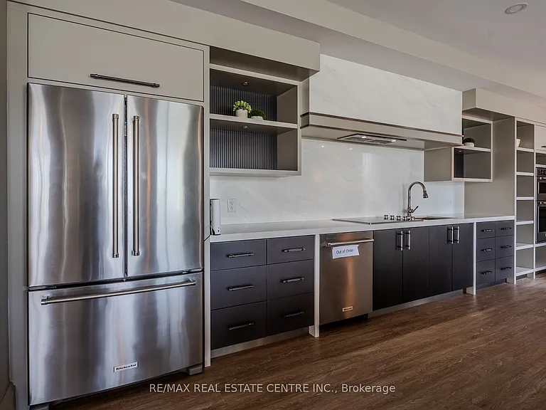 470 Dundas St E #1206 — Photo 45