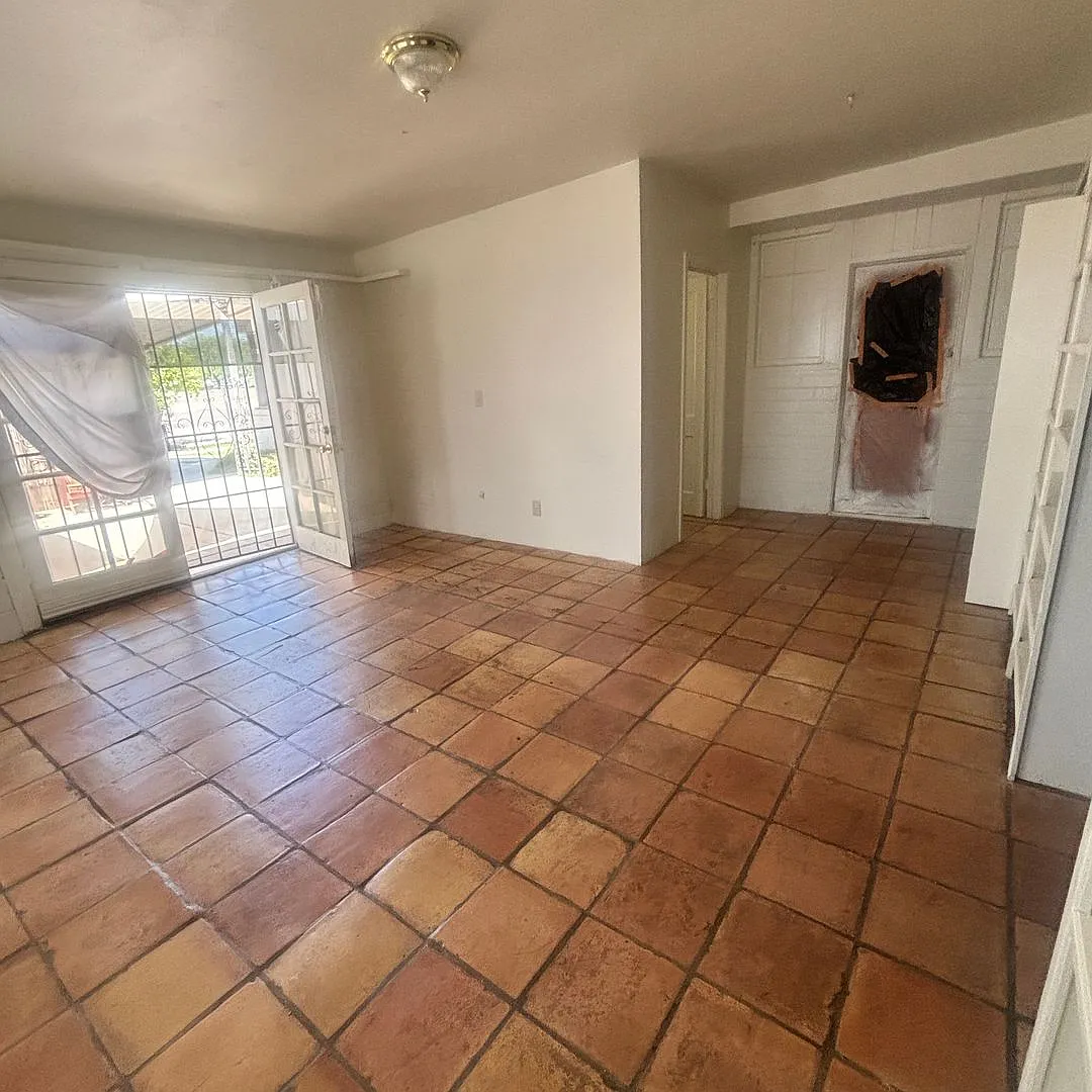 1409 S Mill — Photo 2