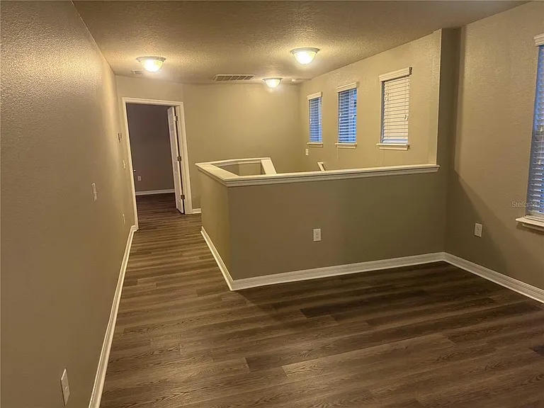 12030 Silverlake Park Dr — Photo 28