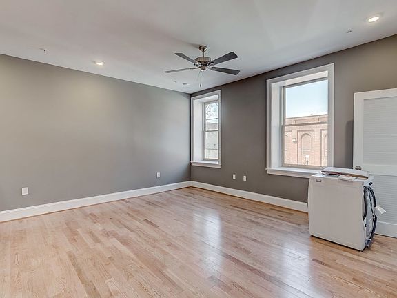 5th image of 1214 N Eutaw Pl #103