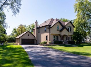 226 E Hillcrest Ave, Wood Dale, IL