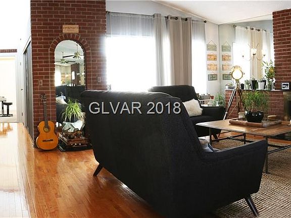 2nd image of 2504 Love St