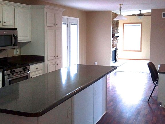 Large Island in Kitchen