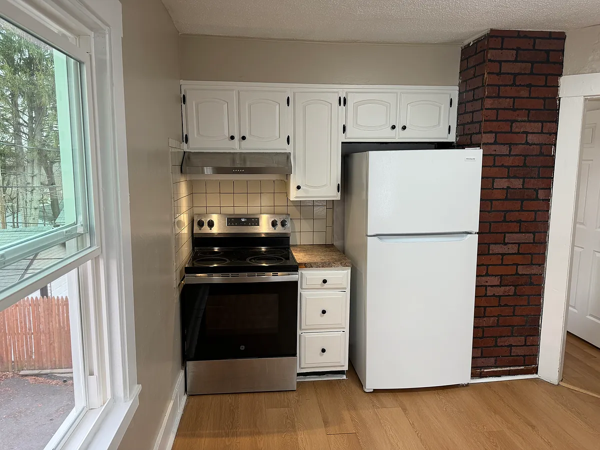 Building Photo - 166 Greene St #166