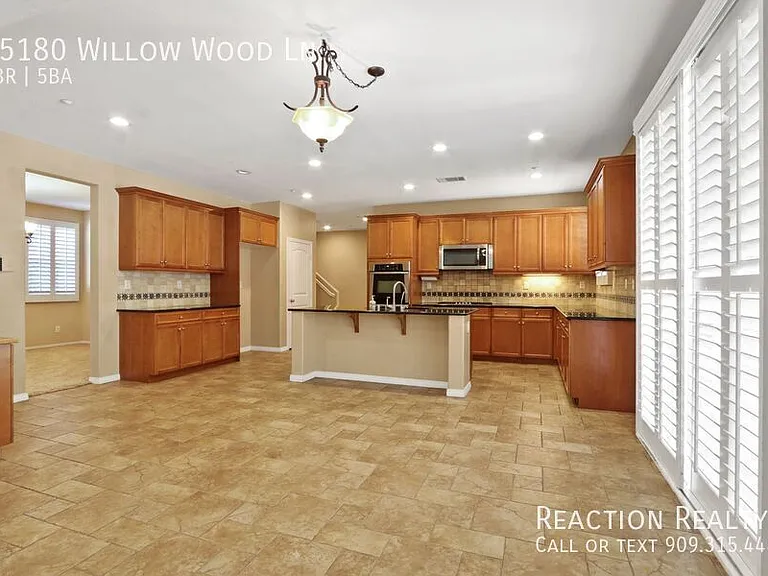 15180 Willow Wood Ln — Photo 6