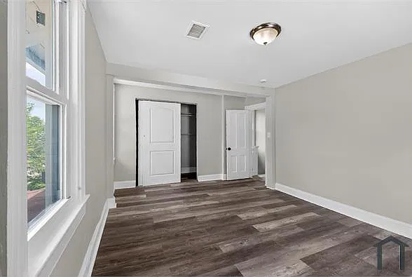 5012 Ivanhoe Ave — Photo 12