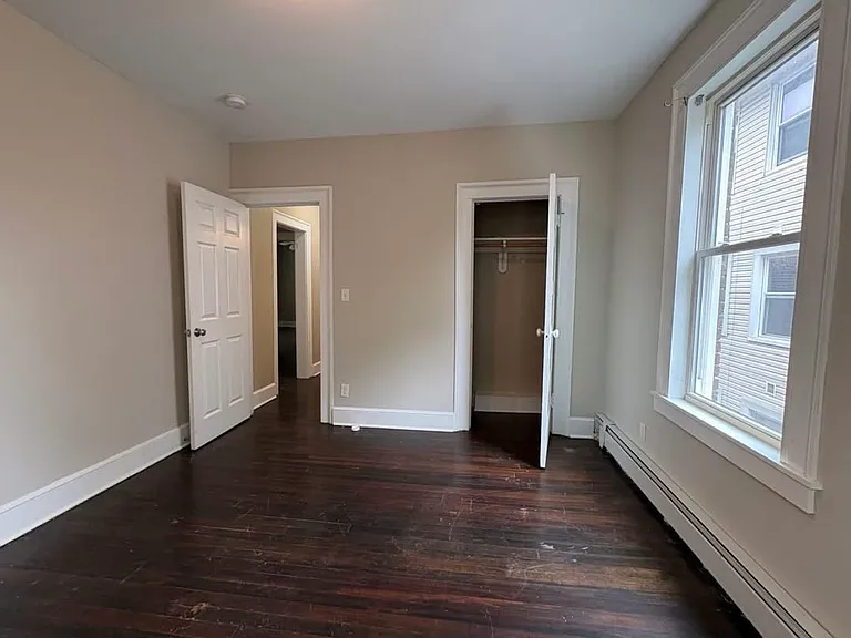 126 Oak St #4 — Photo 2