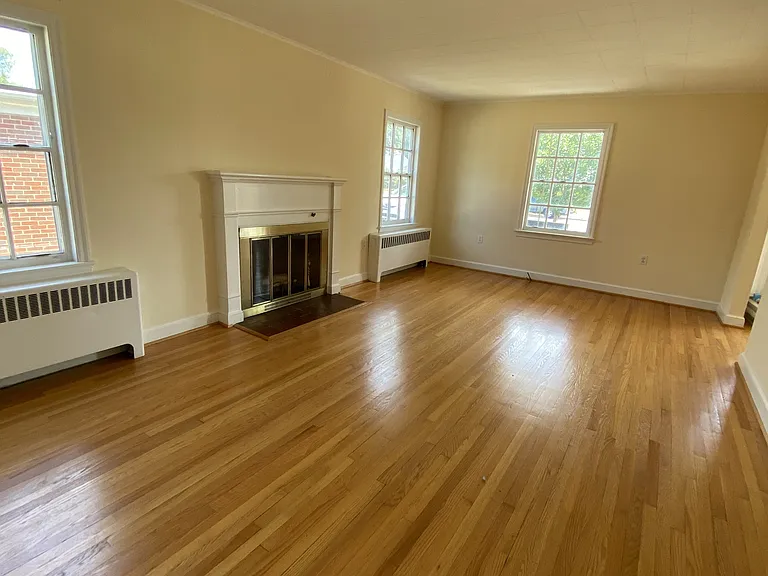 1115 W Addition St — Photo 14