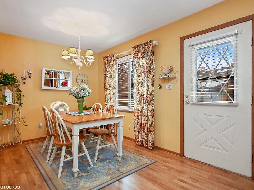 88279281 Woodlands Condos 88279281 S Woodland Dr Milwaukee WI Zillow