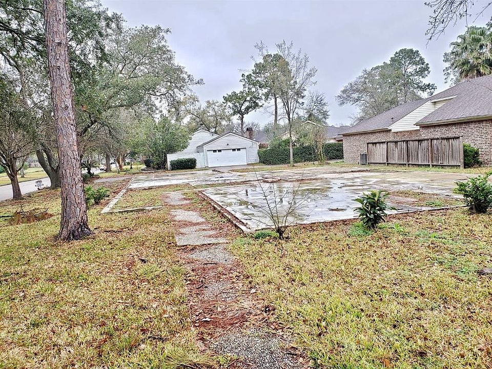 1st image of 13848 Paradise Valley Dr