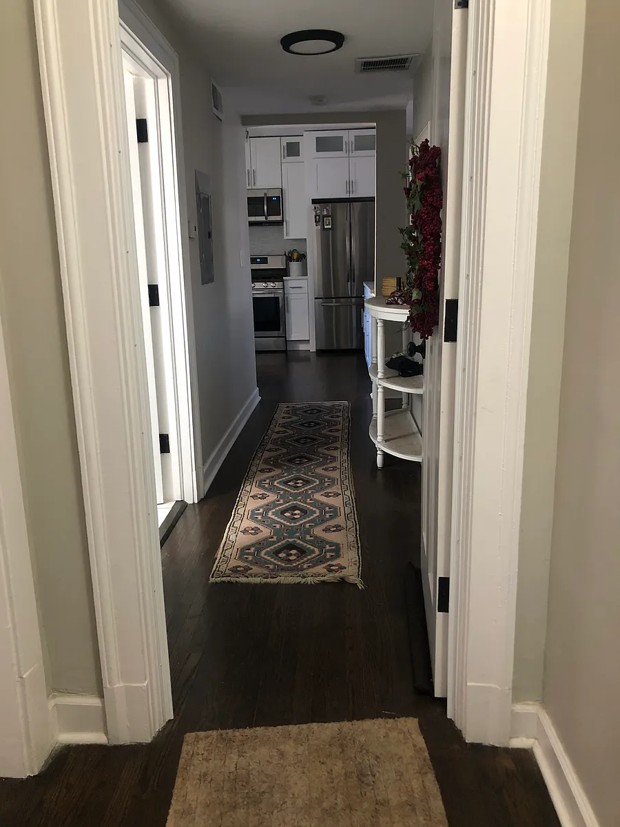 Building Photo - 935 Forest Ave #2R