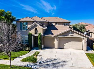 827 Arlington Ave, Lemoore, CA 93245