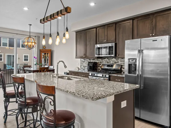 7680 Anthony Pl, Victoria, MN 55386