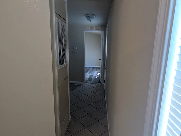 927 E F St #24 — Photo 9