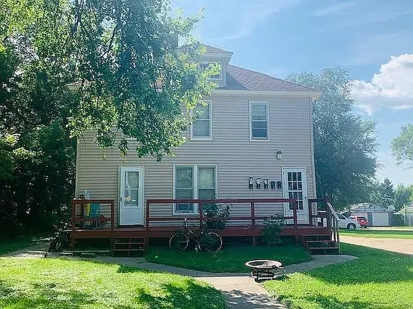 316 6th Ave S #1, Brookings, SD 57006