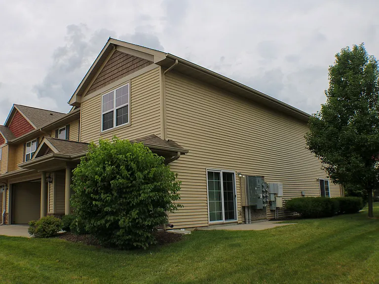 425 Cambria Dr — Photo 20