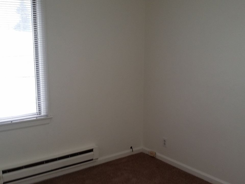 1st image of 549 N Water Ave APT 7