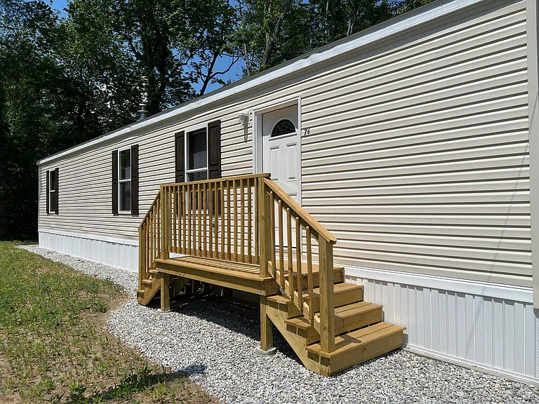 76 Pepperell Rd — Photo 4