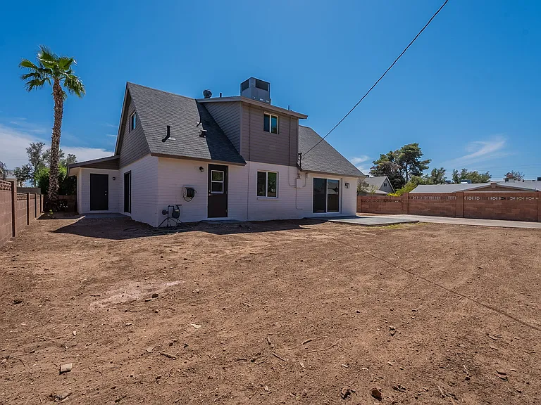 102 E Santa Cruz Dr — Photo 36