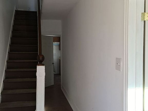 5th image of 2134 42nd St