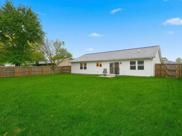 9309 Dawnsford Dr, Fort Wayne, IN 46804