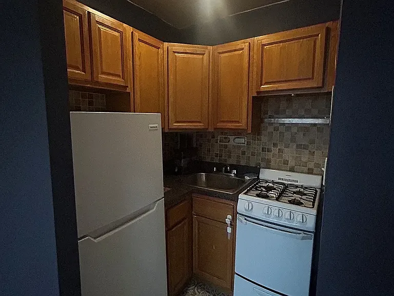 3427 74th St #6A — Photo 7